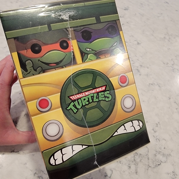 Funko Pop Teenage Mutant Ninja Turtles Turtle Power Characters Graphic Tee MD - Picture 5 of 9